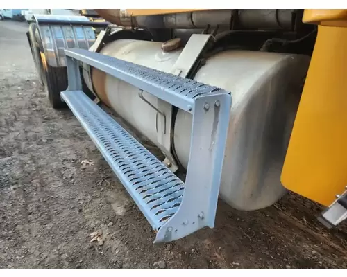 Freightliner FLC Fuel Tank