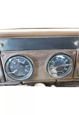 Freightliner FLC Instrument Cluster