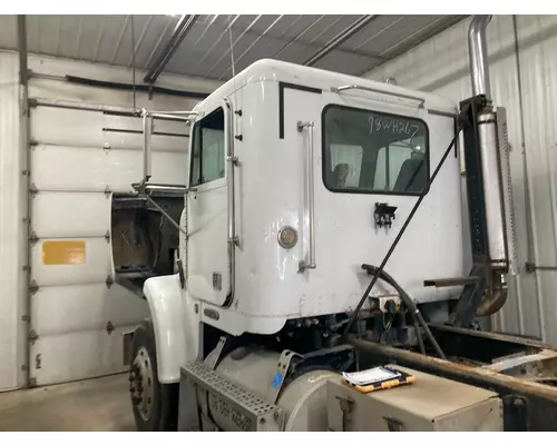 Freightliner FLD112SD Cab Assembly