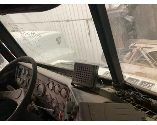 Freightliner FLD112SD Dash Assembly