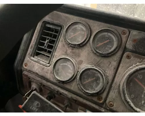 Freightliner FLD112SD Dash Assembly