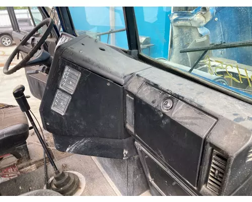 Freightliner FLD112SD Dash Assembly