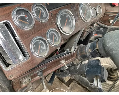 Freightliner FLD112SD Dash Assembly