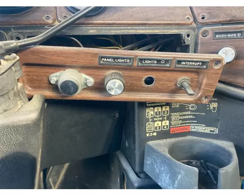 Freightliner FLD112SD Dash Assembly