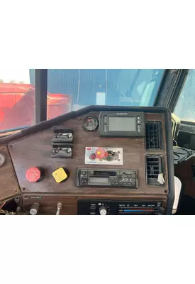 Freightliner FLD112SD Dash Panel