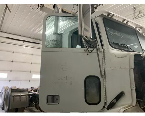 Freightliner FLD112SD Door Assembly, Front