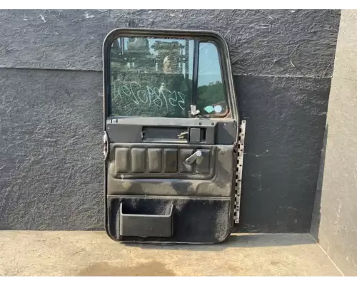 Freightliner FLD112SD Door Assembly, Front