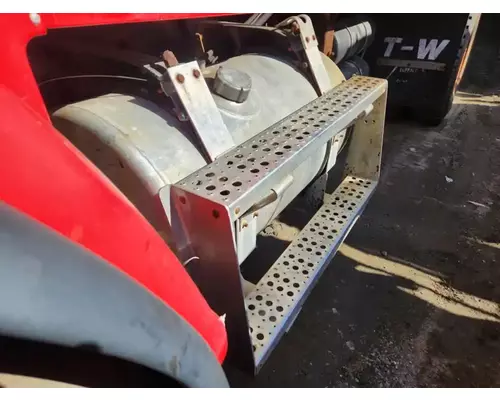 Freightliner FLD112SD Fuel Tank