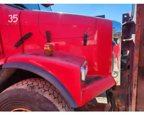 Freightliner FLD112SD Hood