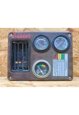 Freightliner FLD112SD Instrument Cluster