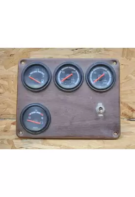 Freightliner FLD112SD Instrument Cluster