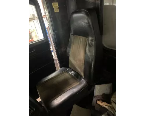 Freightliner FLD112SD Seat, Front