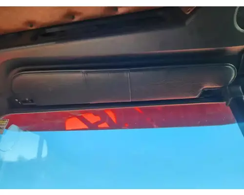 Freightliner FLD112SD Sun Visor (External)