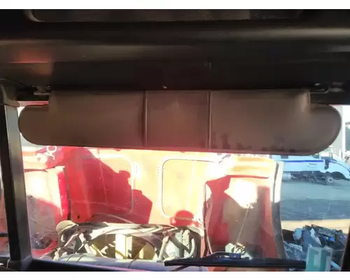 Freightliner FLD112SD Sun Visor (External)