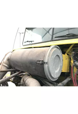 Freightliner FLD112 Air Cleaner