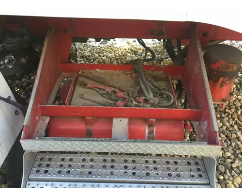 Freightliner FLD112 Battery Box