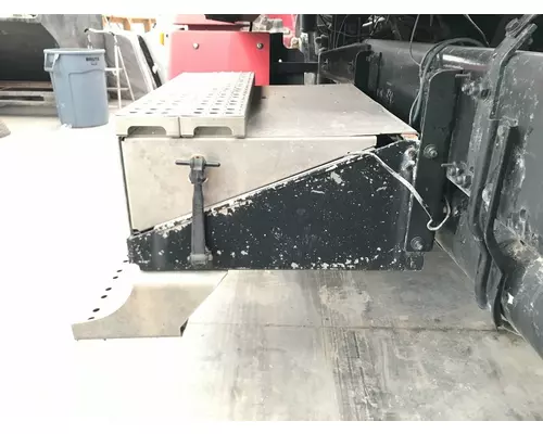 Freightliner FLD112 Battery Box