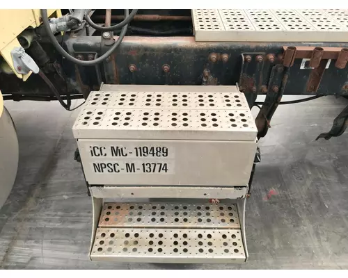 Freightliner FLD112 Battery Box