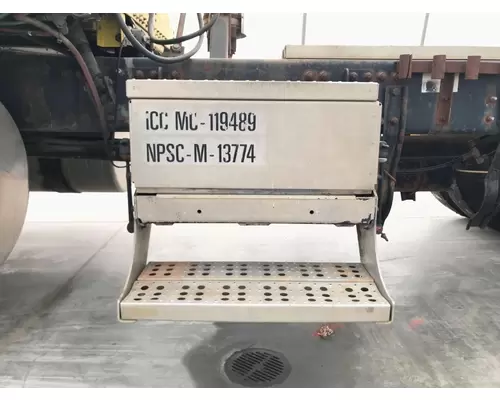 Freightliner FLD112 Battery Box