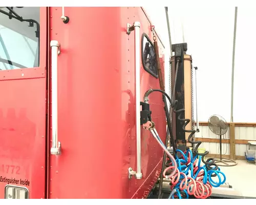 Freightliner FLD112 Body, Misc. Parts