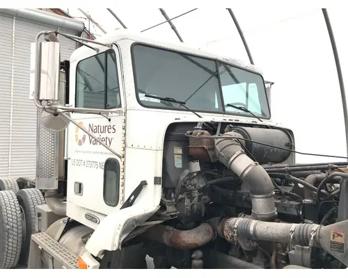 Freightliner FLD112 Cab Assembly