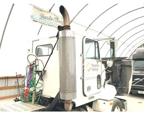 Freightliner FLD112 Cab Assembly