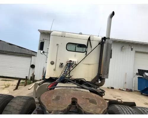 Freightliner FLD112 Cab Assembly