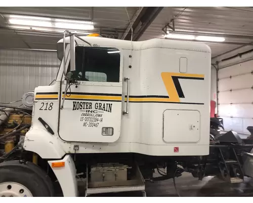 Freightliner FLD112 Cab Assembly