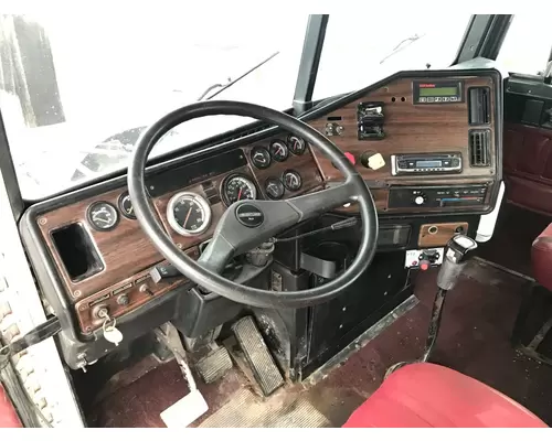 Freightliner FLD112 Cab Assembly