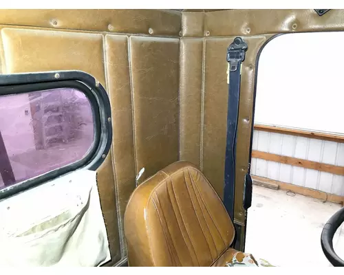 Freightliner FLD112 Cab Misc. Interior Parts