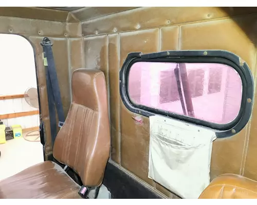 Freightliner FLD112 Cab Misc. Interior Parts