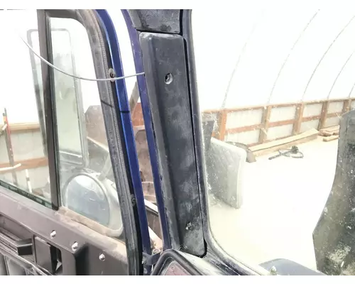 Freightliner FLD112 Cab Misc. Interior Parts