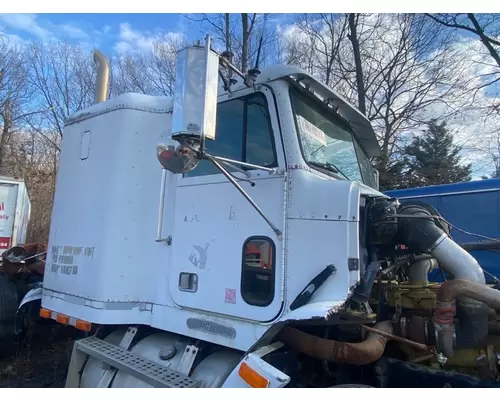 Freightliner FLD112 Cab