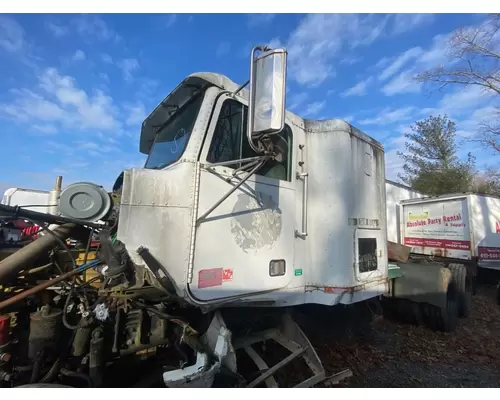 Freightliner FLD112 Cab