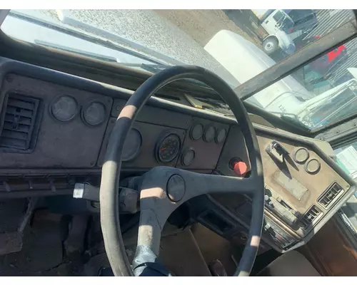 Freightliner FLD112 Dash Assembly