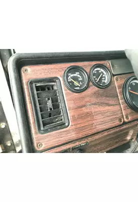 Freightliner FLD112 Dash Assembly