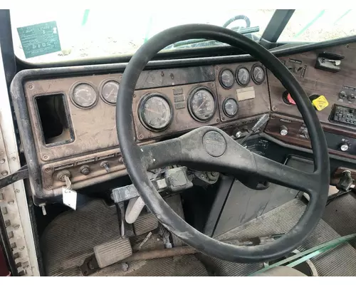 Freightliner FLD112 Dash Assembly