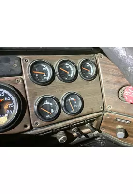 Freightliner FLD112 Dash Assembly