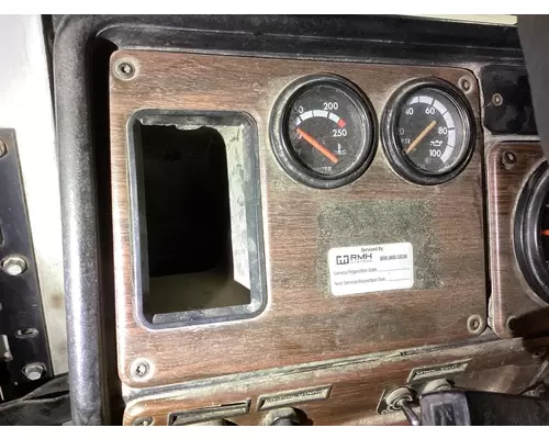 Freightliner FLD112 Dash Assembly