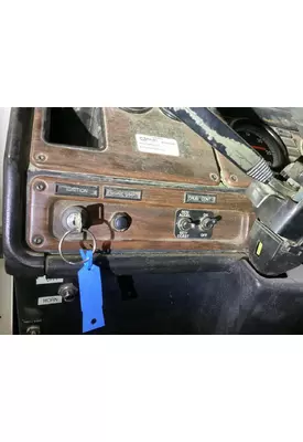 Freightliner FLD112 Dash Assembly