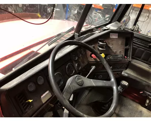 Freightliner FLD112 Dash Assembly