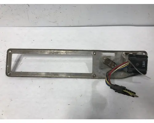 Freightliner FLD112 Dash Assembly