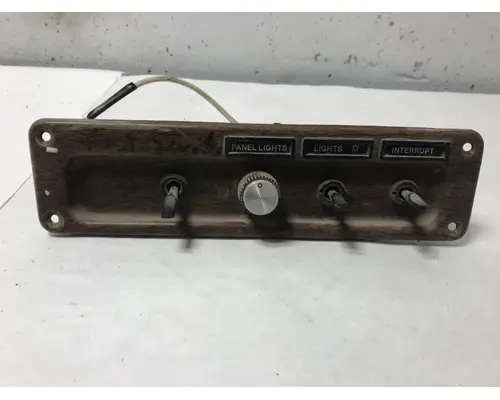 Freightliner FLD112 Dash Assembly