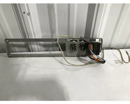 Freightliner FLD112 Dash Assembly