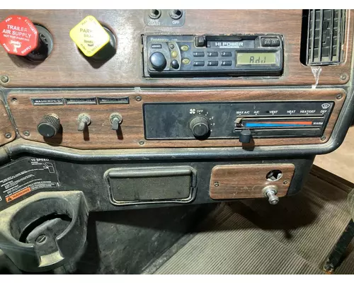 Freightliner FLD112 Dash Assembly