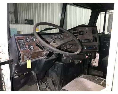 Freightliner FLD112 Dash Assembly