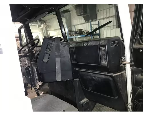 Freightliner FLD112 Dash Assembly