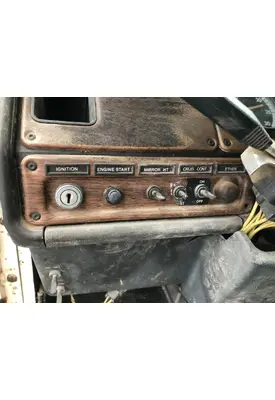 Freightliner FLD112 Dash Assembly