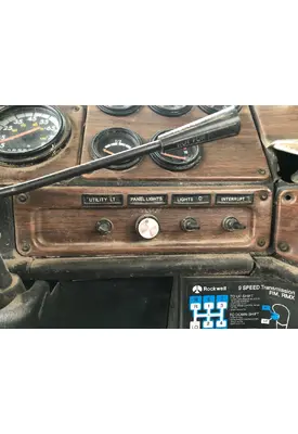 Freightliner FLD112 Dash Assembly