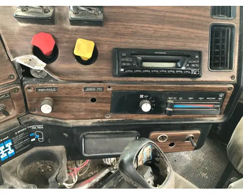 Freightliner FLD112 Dash Assembly